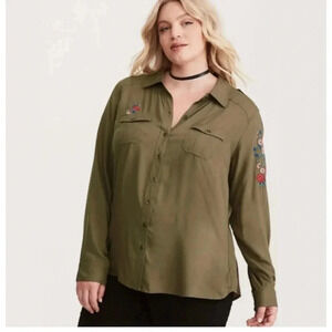 Torrid Women Plus Size Embroidered Army Green Button Up Tunic Top Long Sleeve
